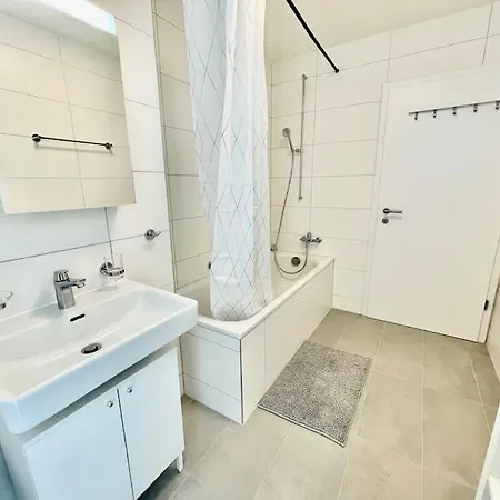 Apartment Great In *